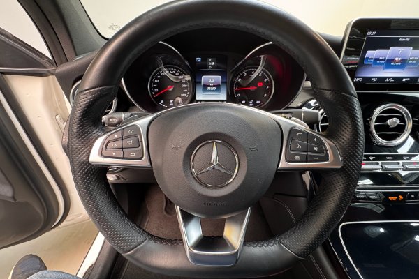 MERCEDES-BENZ GLC 250 2.0 16V CGI GASOLINA 4MATIC 9G-TRONIC 2018/2019