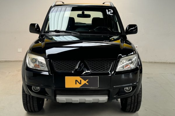 MITSUBISHI PAJERO TR4 2.0 4X4 16V FLEX 4P AUTOMÁTICO 2011/2012