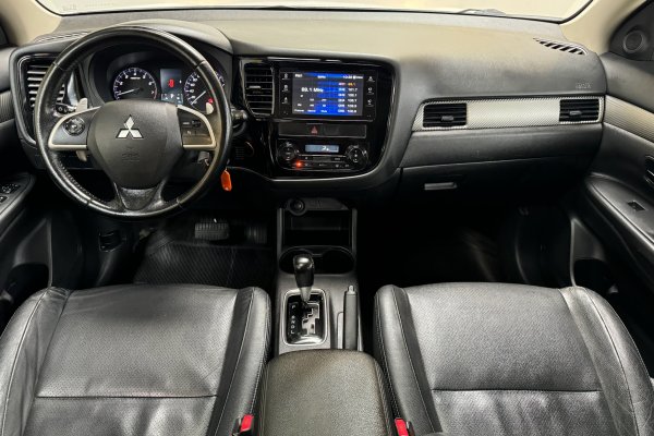 MITSUBISHI OUTLANDER 2.0 16V GASOLINA 4P AUTOMÁTICO 2014/2015