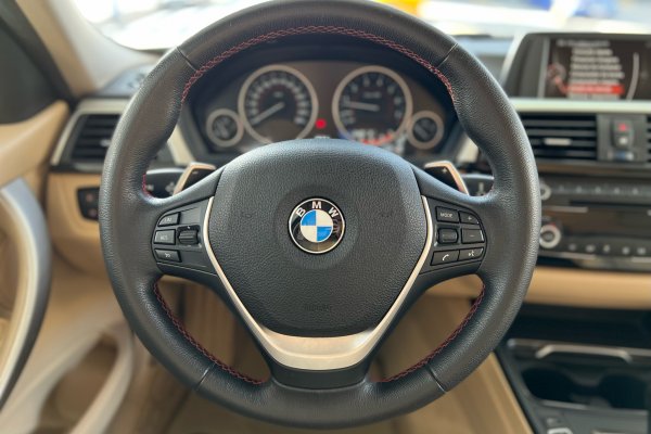 BMW 320i 2.0 SPORT 16V TURBO ACTIVE FLEX 4P AUTOMÁTICO 2017/2017