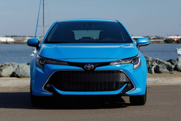 Toyota Corolla Hatch chega aos EUA pelo equivalente a R$ 72,8 mil