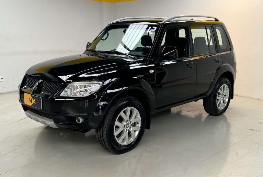 MITSUBISHI PAJERO TR4 2.0 4X4 16V FLEX 4P AUTOMÁTICO 2011/2012