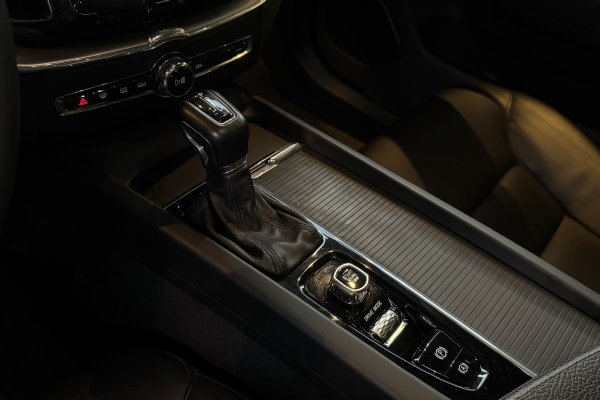 VOLVO XC60 2.0 T5 GASOLINA MOMENTUM AWD GEARTRONIC 2019/2019