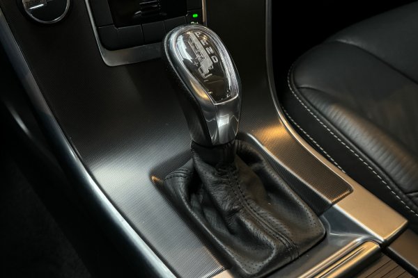 VOLVO XC60 2.0 T5 R-DESIGN GASOLINA 4P AUTOMÁTICO 2012/2013
