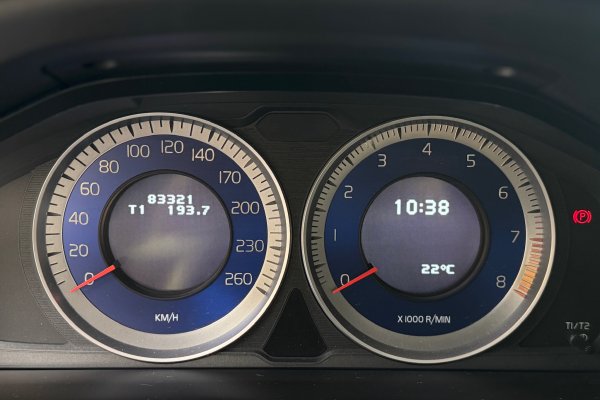 VOLVO XC60 2.0 T5 R-DESIGN GASOLINA 4P AUTOMÁTICO 2012/2013