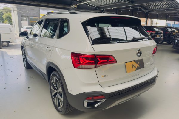 VOLKSWAGEN TAOS 1.4 250 TSI TOTAL FLEX HIGHLINE AUTOMÁTICO 2023/2023