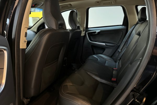 VOLVO XC60 2.0 T5 R-DESIGN GASOLINA 4P AUTOMÁTICO 2012/2013