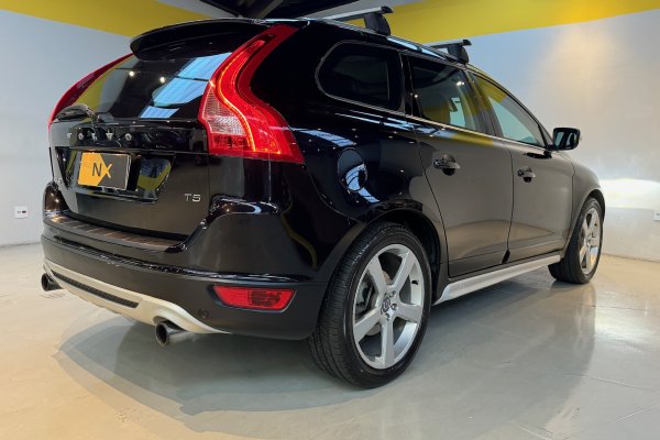 VOLVO XC60 2.0 T5 R-DESIGN GASOLINA 4P AUTOMÁTICO 2012/2013
