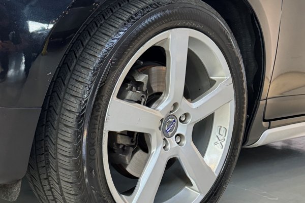 VOLVO XC60 2.0 T5 R-DESIGN GASOLINA 4P AUTOMÁTICO 2012/2013