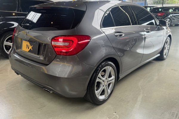 MERCEDES-BENZ A 200 1.6 TURBO URBAN 16V GASOLINA 4P AUTOMÁTICO 2014/2015