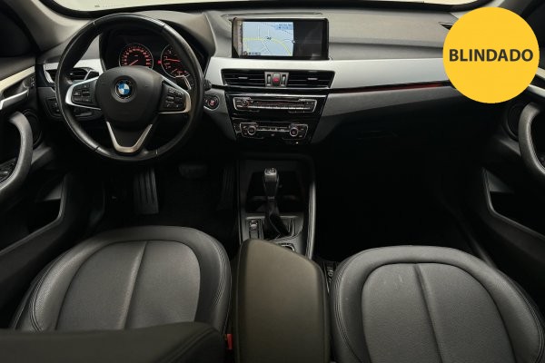 BMW X1 2.0 16V TURBO ACTIVEFLEX SDRIVE20I 4P AUTOMÁTICO 2017/2017