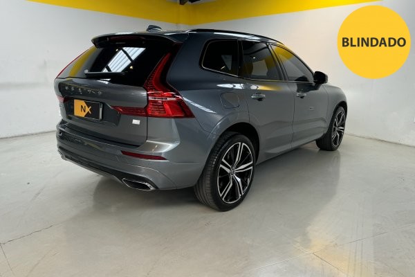 VOLVO XC60 2.0 T8 RECHARGE R-DESIGN AWD GEARTRONIC 2020/2021